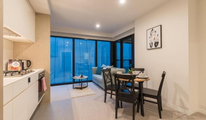 Docklands Brand New 1 Bedroom Apt@Marina Tower