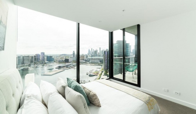 Melbourne Private Apartments - Collins Wharf Waterfront, Docklands