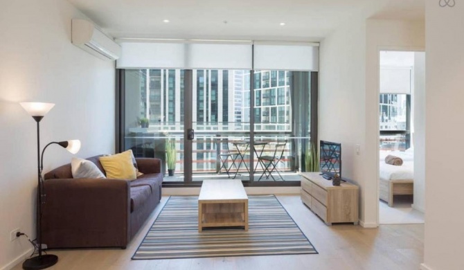 Scarlett · Docklands Delight Balcony, Gym & Pool