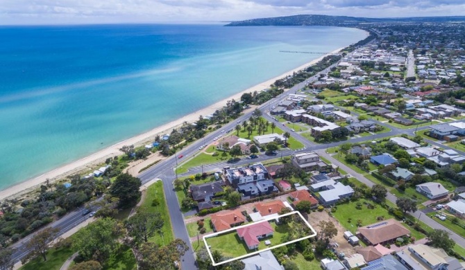 Soleil Sur La Mer - Dromana Beach