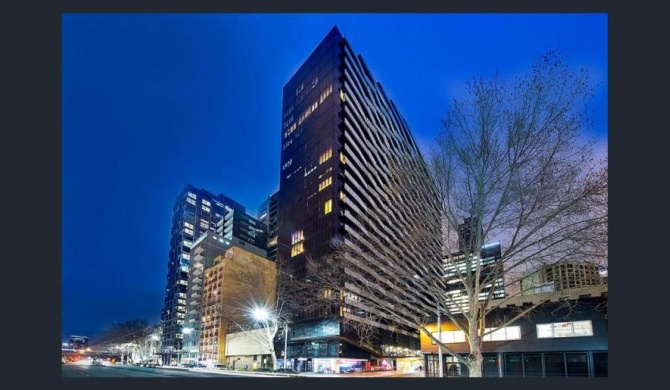 Aura on Flinders Serviced Apartments