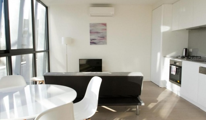 Brand New 1 Bedroom Apartment in South Melbourne