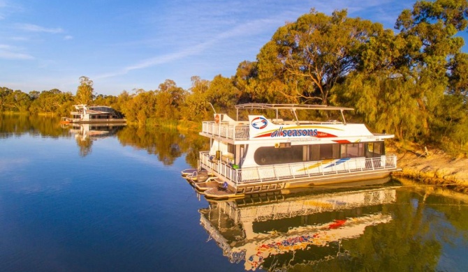 All Seasons Houseboats