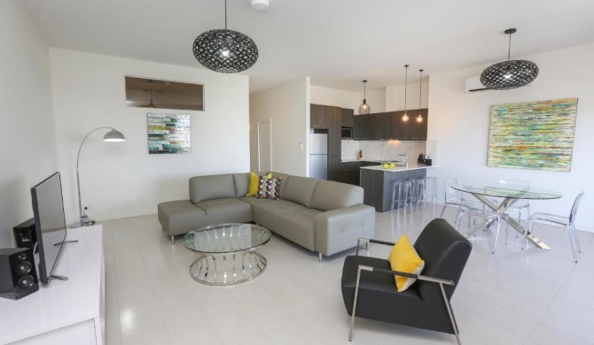 Indulge Apartments - CBD