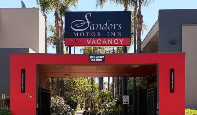 Sandors Motor Inn