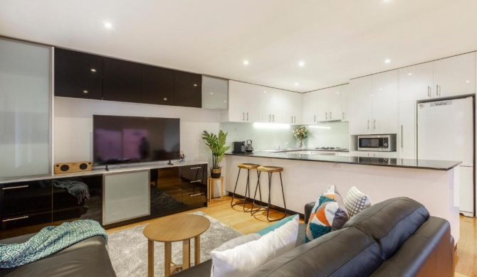 StayCentral - Port Melbourne Townhouse