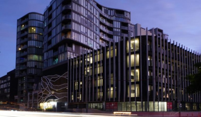 City Edge South Melbourne Apartment Hotel