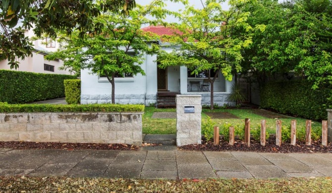 North Cottesloe Cottage