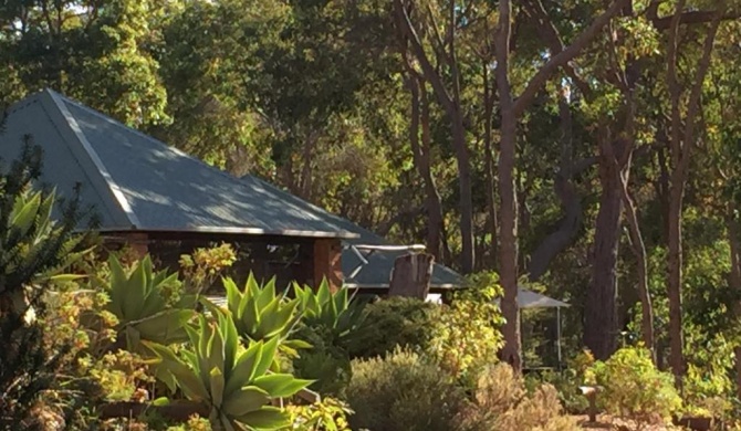 Dunsborough Ridge Retreat