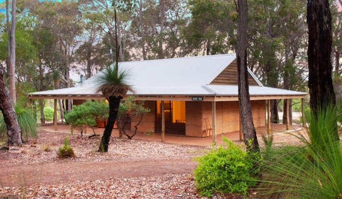 Woodstone Grass Tree Cottage