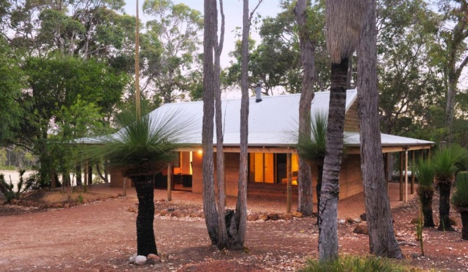 Woodstone Possum Cottage