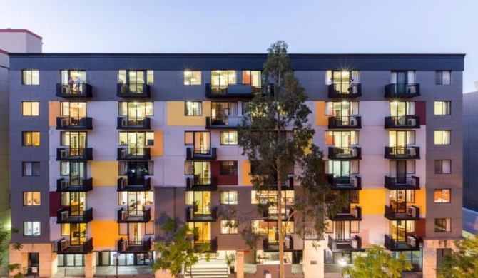 Mont Clare Boutique Apartments