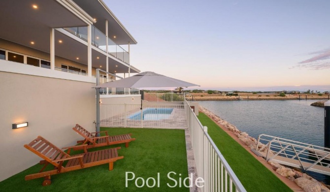 32 Corella Court - Private Jetty and Pool