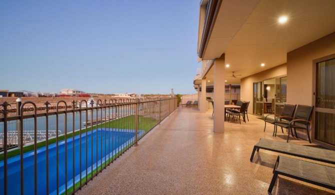 5 Kestrel Place - PRIVATE JETTY & POOL