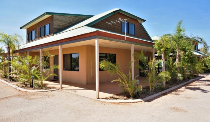 Ningaloo Breeze Villa 9 - 3 Bedroom Fully Self-Contained Holiday Accommodation