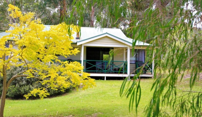 Bushy Lake Chalets