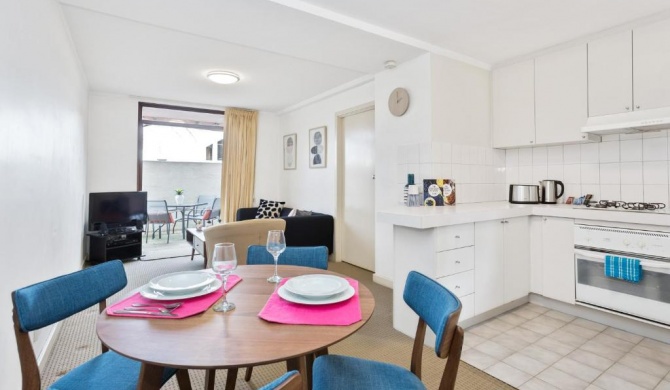 South Perth Executive Apartment